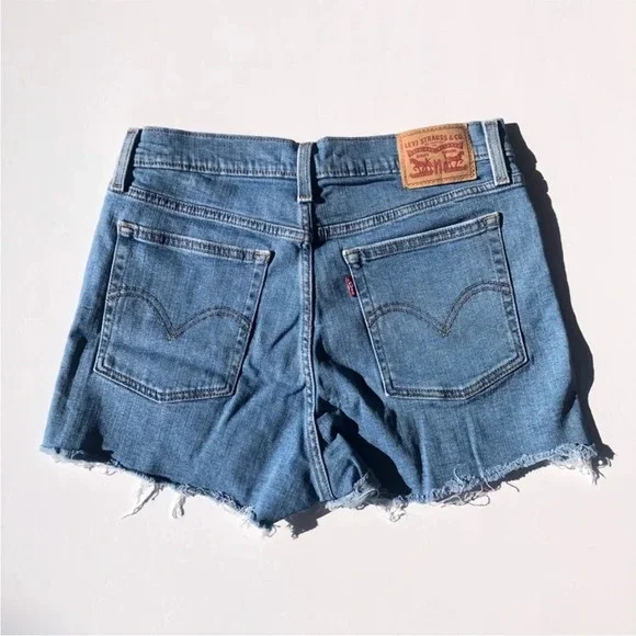 New Levi’s Distressed High Rise Denim Shorts 30 - Picture 2 of 10